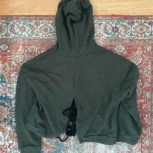 Boxy hoodie with ribbon detail in back